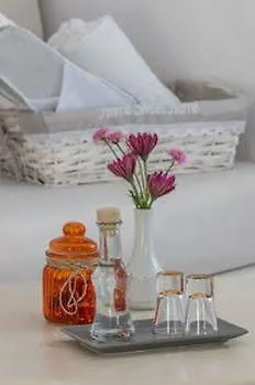 Faros Small & Restaurant 3* Aliko Beach