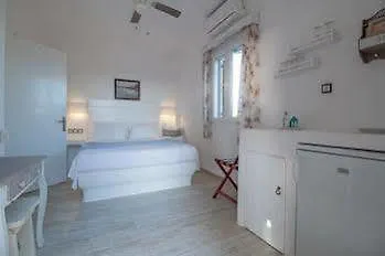 Faros Small & Restaurant 3* Aliko Beach