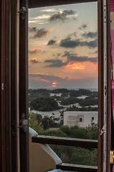 Hotel Faros Small & Restaurant 3*