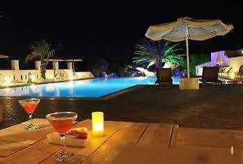 Hotel Faros Small & Restaurant 3*