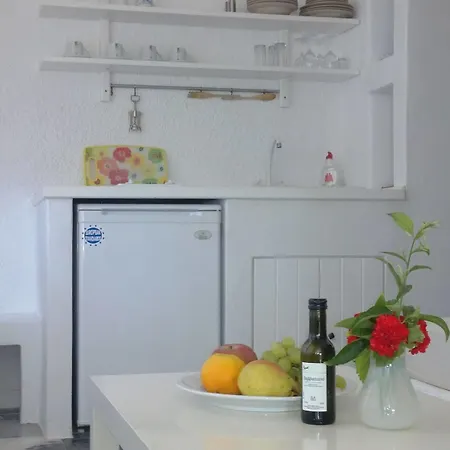Faros Small & Restaurant 3* Aliko Beach