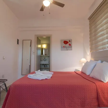 Faros Small & Restaurant Hotel 3*