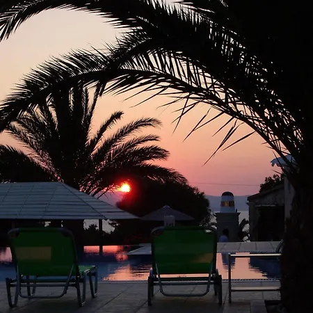 Faros Small & Restaurant 3* Aliko Beach