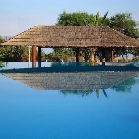 Faros Small & Restaurant Hotel 3*